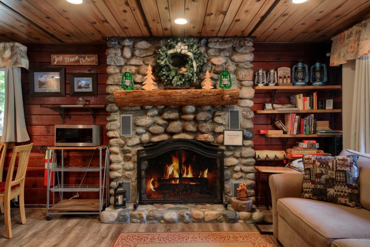16 Chipmunks Holiday Wawona Extérieur photo